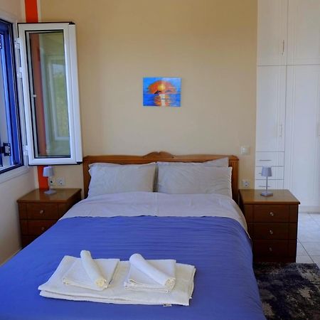 Вилла Georgia'S House Aegina Экстерьер фото